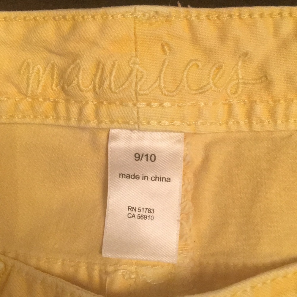 Shorts - Picture 3 of 3
